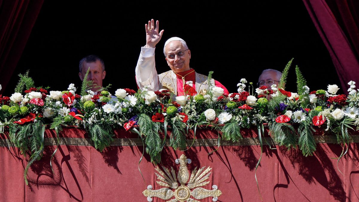 „Ať ti, kdo mají moc rozpoutat války, zvolí mír,“ vzkázal v poselství papež